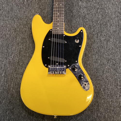 Vist Large View of Product Image Which is Used Squier SONIC MUSTANG Offset Double Cutaway Electric Guitar Yellow 6-String