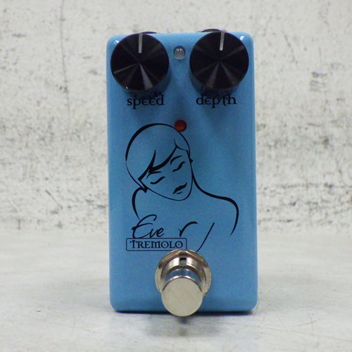 Vist Large View of Product Image Which is Used Eve Tremolo Guitar Effects Pedal
