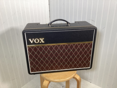Vist Large View of Product Image Which is Used Vox AC10C1 1 x 10 Tube Combo Amplifier 1 x 10