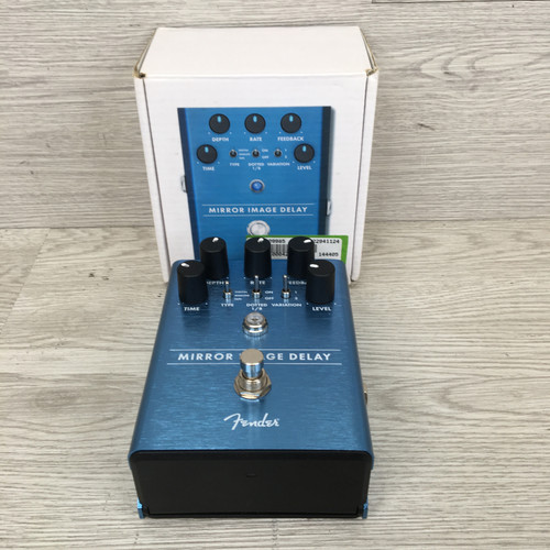 Vist Large View of Product Image Which is Used Fender MIRROR IMAGE DELAY Delay Pedal
