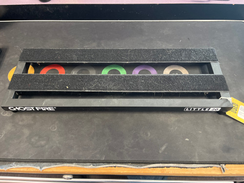 Vist Large View of Product Image Which is Used GHOSTFIRE LITTLE 20 PEDALBOARD Pedal Board