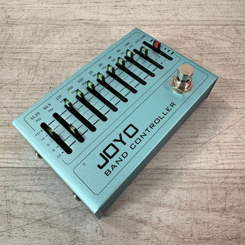 Vist Large View of Product Image Which is Used Joyo R-12 Band Controller EQ Pedal