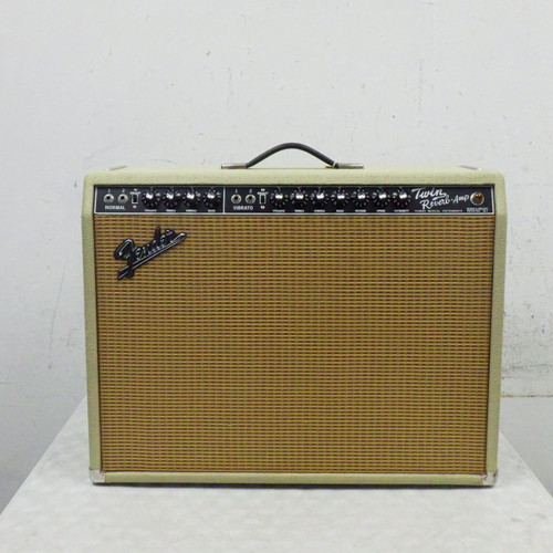 Vist Large View of Product Image Which is Used Fender Twin Reverb 2 x 12 Tube Combo Amplifier 2 x 12