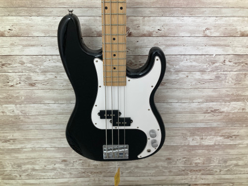 Vist Large View of Product Image Which is Used Kona P-BASS Guitar