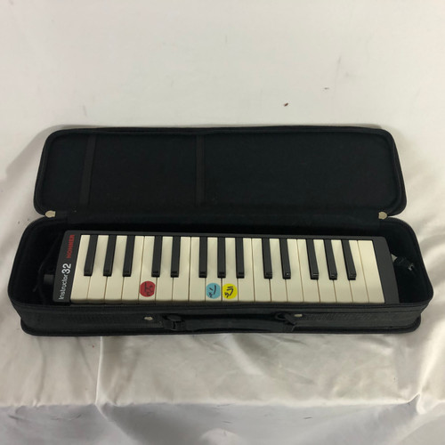 Vist Large View of Product Image Which is Used Hohner INSTRUCTOR 32 MELODICA 25-Key Keyboard 25-Key