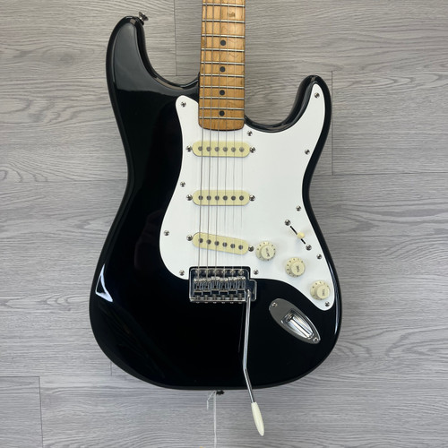 Vist Large View of Product Image Which is Used Fender STRAT MIM NECK/SQUIER BODY Vintage S Type Electric Guitar Black 6-String