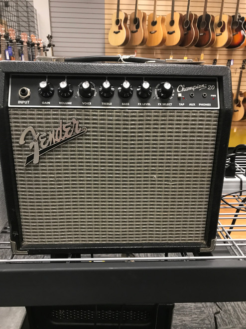 Vist Large View of Product Image Which is Used Fender CHAMPION 20 1 x 8 Solid State Amplifier 1 x 8