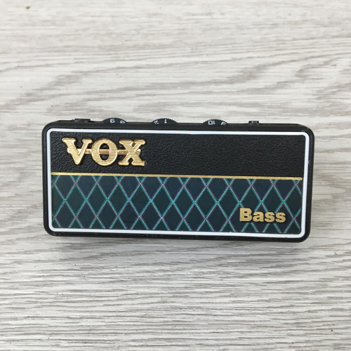 Vist Large View of Product Image Which is Used Vox AMPLUG 2 BASS Solid State Guitar Combo Other