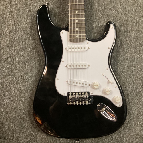 Vist Large View of Product Image Which is Used INDIO S-TYPE S Type Electric Guitar Black 6-String