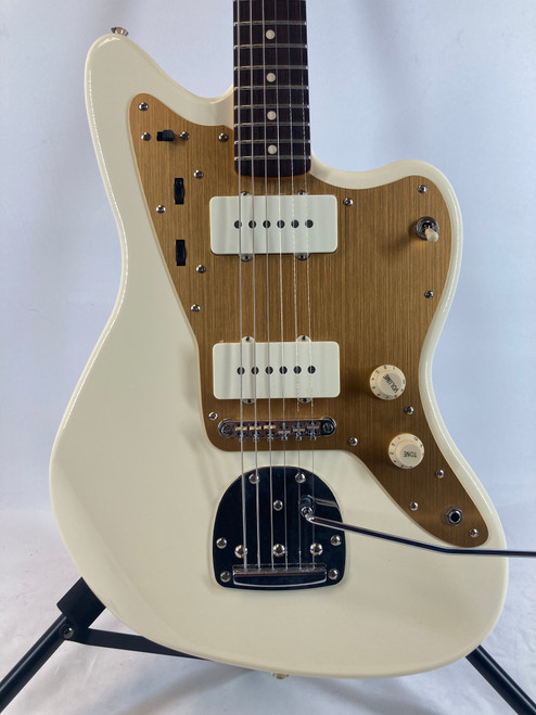 Vist Large View of Product Image Which is Used Squier J. Mascis Jazzmaster with Fender J. Mascis Pickups