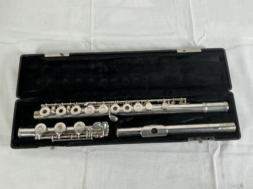 Vist Large View of Product Image Which is Used Gemeinhardt 3SHB FLUTE Solid Silver Flute