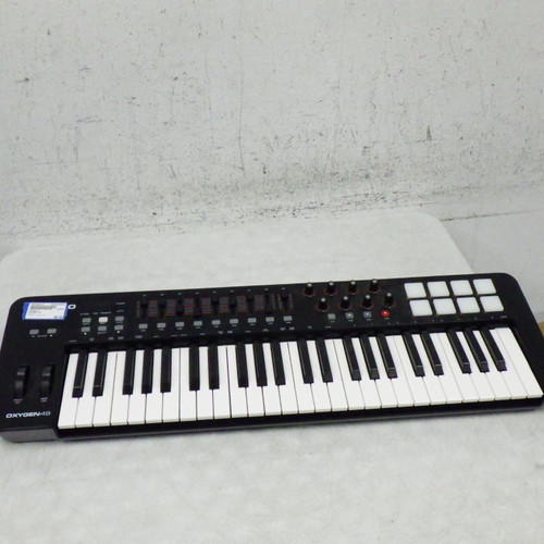 Vist Large View of Product Image Which is Used M-Audio Oxygen 49 49-Key Controller 49-Key