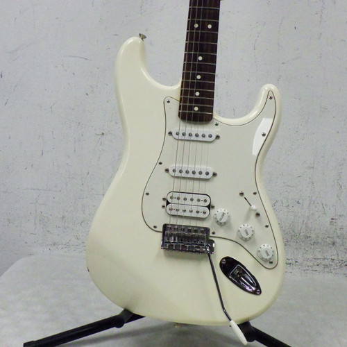 Vist Large View of Product Image Which is Used Fender Standard Stratocaster White 6-String