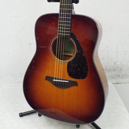 Vist Large View of Product Image Which is Used Yamaha FG800  