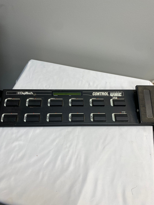 Vist Large View of Product Image Which is Used Digitech 2120 ARTIST Rackmount Guitar Pre-Amp