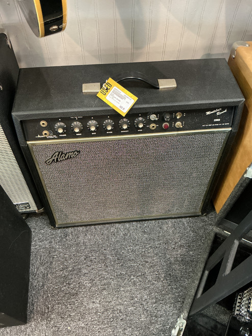 Vist Large View of Product Image Which is Used Alamo MONTCLAIR REVERB Vintage Tube Guitar Combo