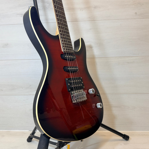 Vist Large View of Product Image Which is Used Washburn WR SERIES ELEC Electric Guitar Red 6-String