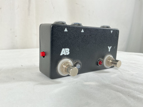 Vist Large View of Product Image Which is Used JHS Pedals ACTIVE ABY A/B/Y Switch
