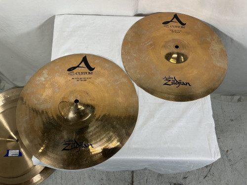 Vist Large View of Product Image Which is Used Zildjian AVEDIS A CUSTOM 14IN HH Hi Hat Cymbals 14"