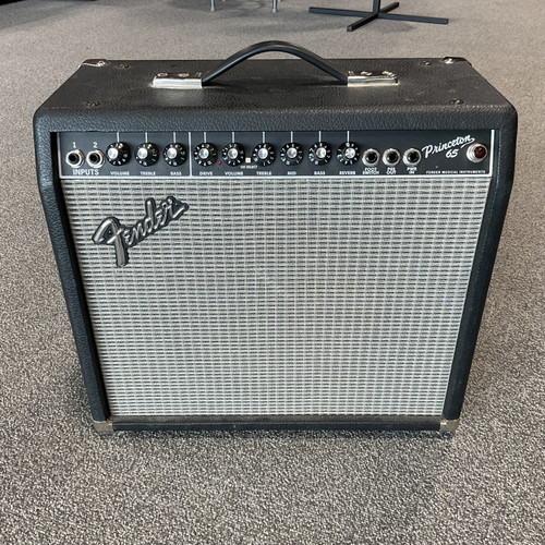 Vist Large View of Product Image Which is Used FENDER PRINCETON 65 Amplifier