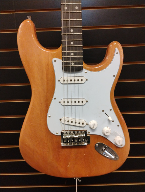 Vist Large View of Product Image Which is Used STADIUM STRAT STYLE Electric Guitar Natural 6-String