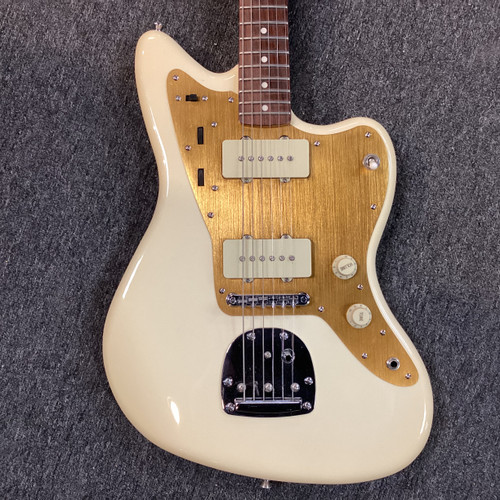 Vist Large View of Product Image Which is Used Squier J MASCIS JAZZMASTER Offset Double Cutaway Electric Guitar Other 6-String