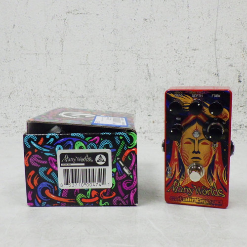 Vist Large View of Product Image Which is Used Catalinbread Many Worlds Guitar Effects Pedal