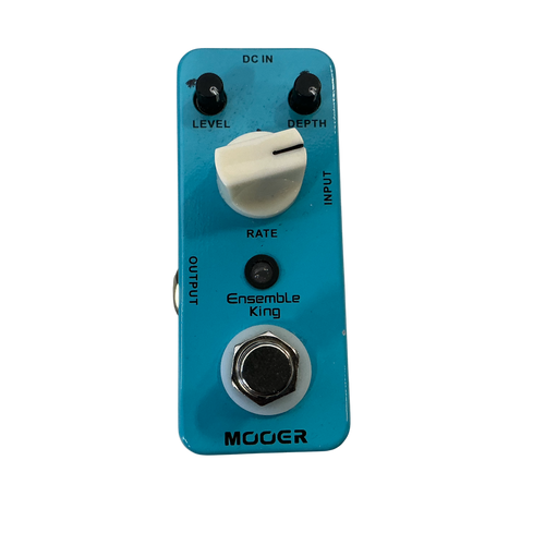 Vist Large View of Product Image Which is Used Mooer ENSEMBLE KING Chorus Pedal