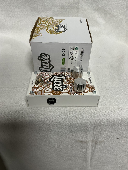 Vist Large View of Product Image Which is Used Digitech LUXE DETUNE Chorus Pedal