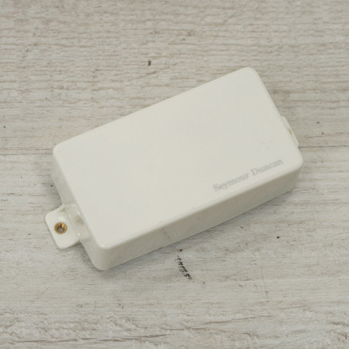 Vist Large View of Product Image Which is Used Seymour Duncan Blackouts Metal