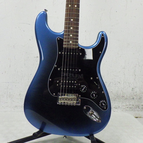 Vist Large View of Product Image Which is Used Fender American Professional Ii Stratocaster