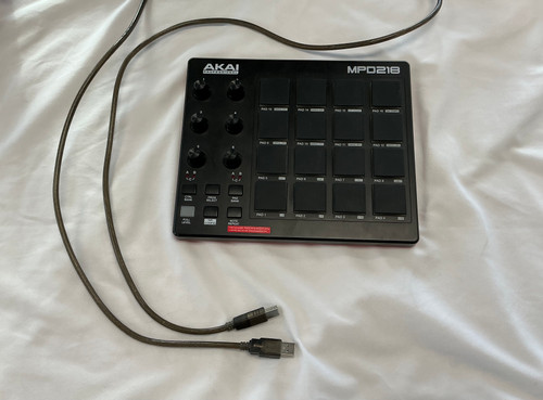 Vist Large View of Product Image Which is Used Akai MPD218 Pad Controller Pad