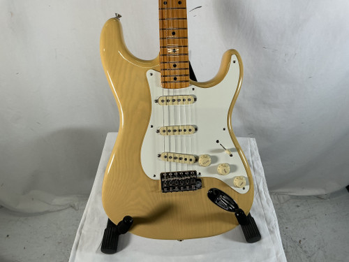 Vist Large View of Product Image Which is Used Fender AMERICAN VINTAGE II 1957 BLONDE S Type Electric Guitar Yellow 6-String
