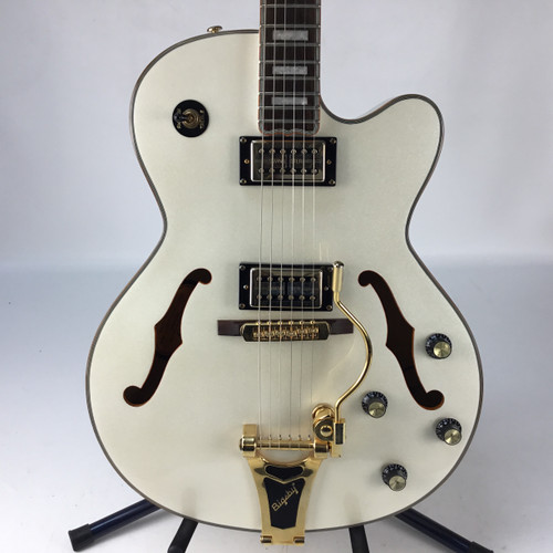 Vist Large View of Product Image Which is Used Epiphone SWINGSTER ROYALE Semi-Hollow Electric Guitar White 6-String