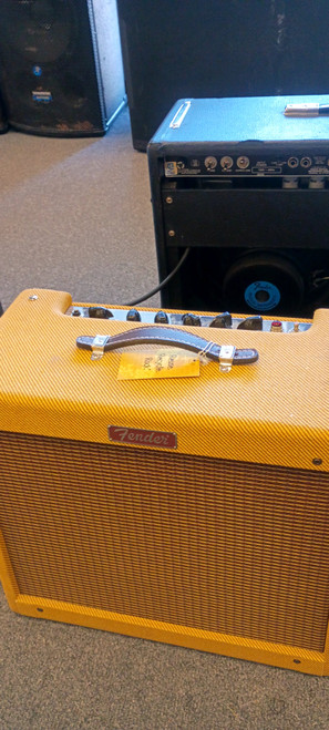 Vist Large View of Product Image Which is Used Fender BLUES JUNIO LTD TWEED 1 x 12 Tube Combo Amplifier 1 x 12