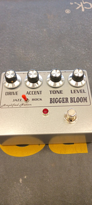 Vist Large View of Product Image Which is Used AMPLIFIED NATION BIGGER BLOOM Distortion Pedal