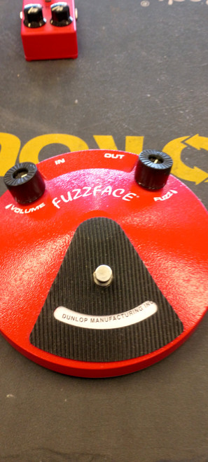 Vist Large View of Product Image Which is Used Dunlop FUZZFACE Distortion Pedal