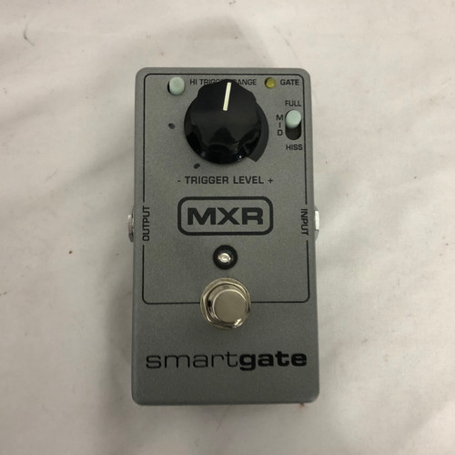 Vist Large View of Product Image Which is Used MXR SMART GATE Noise Reduction Pedal