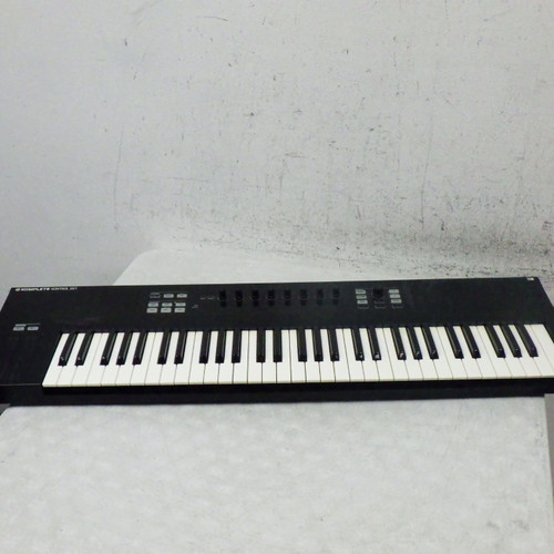 Vist Large View of Product Image Which is Used Native Instruments Komplete Kontrol S61 