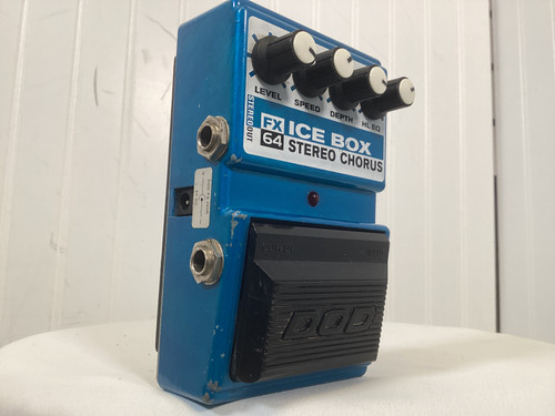 Vist Large View of Product Image Which is Used DOD FX64 ICE BOX STEREO CHORUS Chorus Pedal