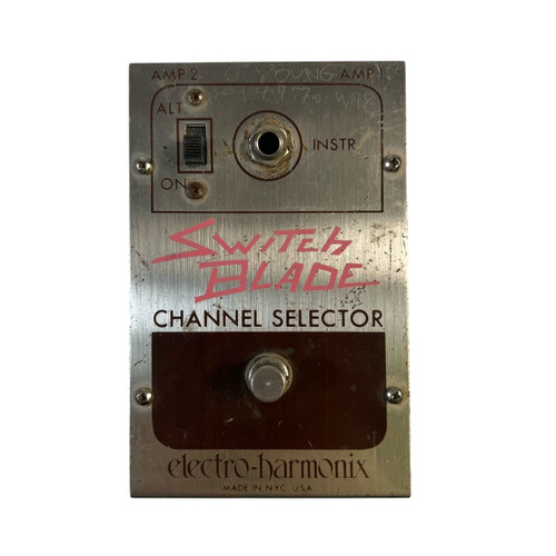 Vist Large View of Product Image Which is Used Electro Harmonix SWITCHBLADE Switch Pedal