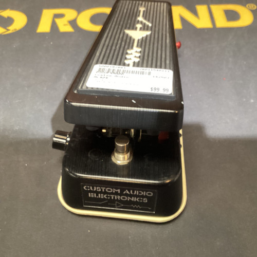 Vist Large View of Product Image Which is Used Custom Audio MC404 Wah Pedal