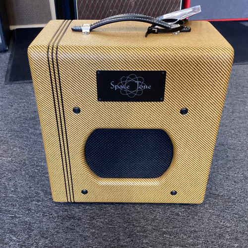 Vist Large View of Product Image Which is Used SWART SPACE TONE 6V6 1 x 10 Tube Combo Amplifier 1 x 10