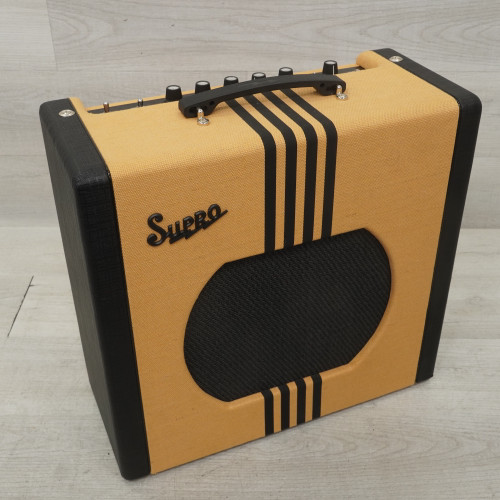 Vist Large View of Product Image Which is Used Supro 1822r Delta King 12 1x12 Tube Combo Amplifier