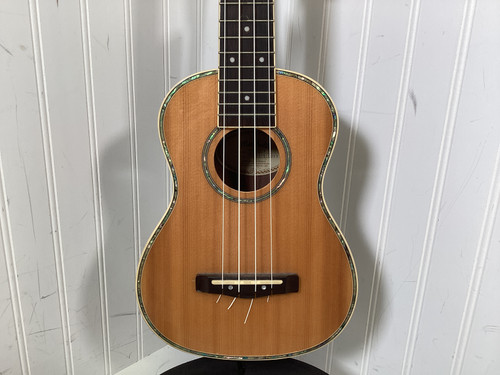 Vist Large View of Product Image Which is Used Mitchell MU-70/N CONCERT UKE Ukulele Natural