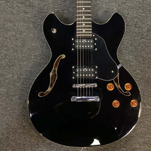 Vist Large View of Product Image Which is Used Oscar Schmidt OE-30 Semi-Hollow Electric Guitar Black 6-String