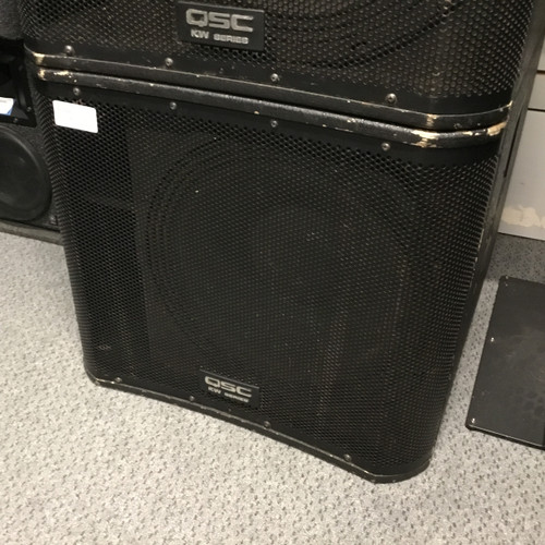 Vist Large View of Product Image Which is Used QSC KW-181 Powered Sub