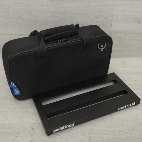Vist Large View of Product Image Which is Used Pedaltrain Metro 16 Pedal Board
