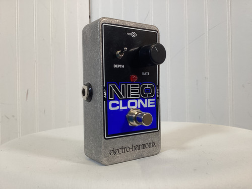 Vist Large View of Product Image Which is Used Electro Harmonix (E/H) NEO CLONE Chorus Pedal