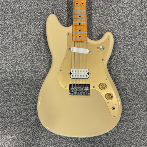 Vist Large View of Product Image Which is Used SQUIER CLASSIC VIBE DUO-SONIC HS Electric Guitar